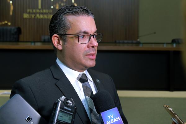 Presidente Josué Neto cobra providências sobre atraso do ano letivo em Iranduba Presidente Josué Neto cobra providências sobre atraso do ano letivo em Iranduba