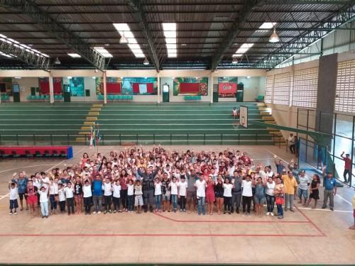 PM cria Pelotão Mirim em Maués e Tabatinga com a participação de 250 crianças PM cria Pelotão Mirim em Maués e Tabatinga com a participação de 250 crianças