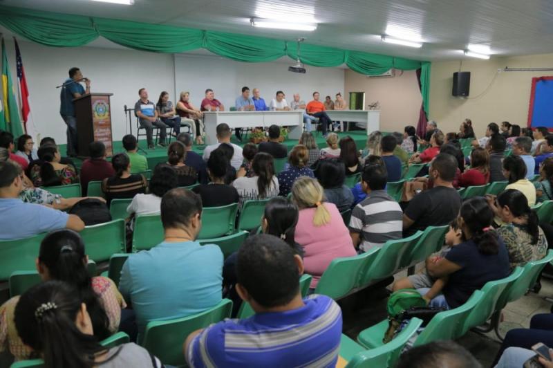 Bi Garcia anuncia reajuste salarial para servidores efetivos e estatutários Bi Garcia anuncia reajuste salarial para servidores efetivos e estatutários
