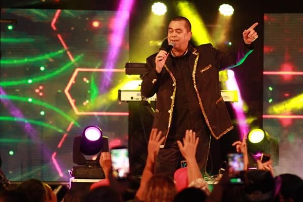 Bar do Boi Caprichoso faz 31 anos e festeja Arlindo Junior em Manaus Bar do Boi Caprichoso faz 31 anos e festeja Arlindo Junior em Manaus
