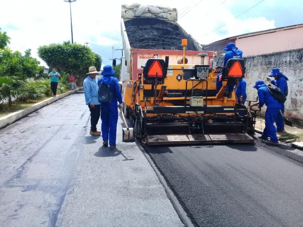 Seinfra executa obras de recuperação do sistema viário de Maués