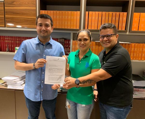 Caprichoso começa redução de dívidas e evita leilão de galpão Caprichoso começa redução de dívidas e evita leilão de galpão