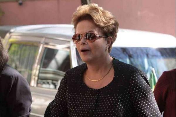 Relator pede indiciamento de Lula e Dilma na CPI do BNDES Relator pede indiciamento de Lula e Dilma na CPI do BNDES
