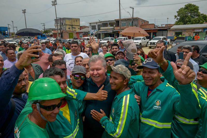 Prefeitura Arthur anuncia mais R$ 100 milhões em tapa-buracos e vai beneficiar 480 comunidades em toda Manaus Prefeitura Arthur anuncia mais R$ 100 milhões em tapa-buracos e vai beneficiar 480 comunidades em toda Manaus