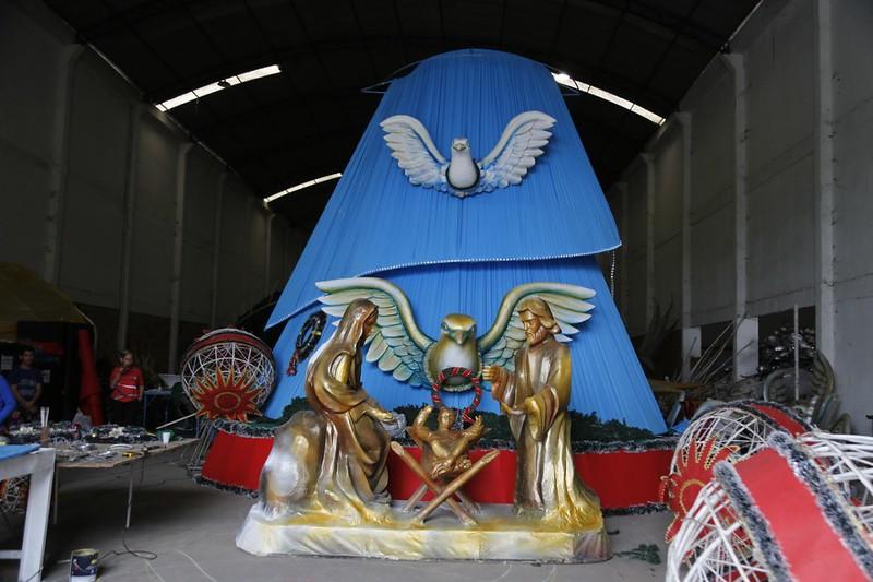 Praça da Matriz recebe a primeira árvore do ‘Natal do Abraço’ 2019