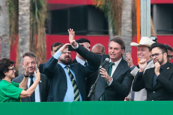 Número de novo partido será 38, diz Bolsonaro 