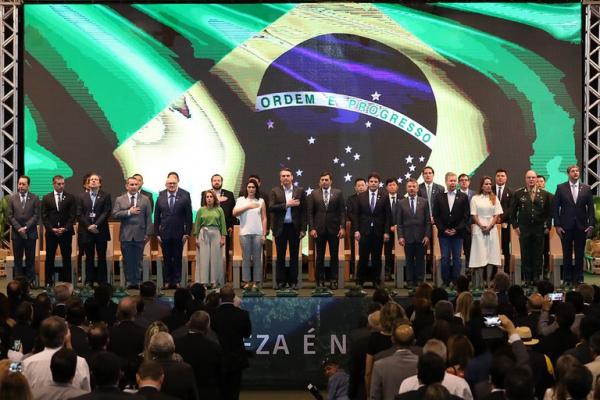 Em Manaus, Bolsonaro destaca números positivos da economia brasileira