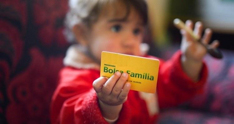 Pagamento da 13ª parcela do Bolsa Família começa hoje terça-feira (10) 