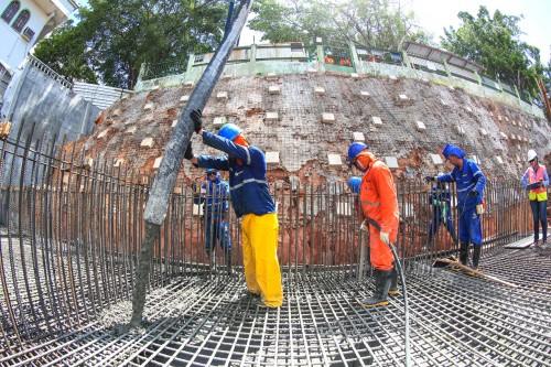 Prosamim avança com obras da Estação de Tratamento do Esgoto no bairro de Educandos 