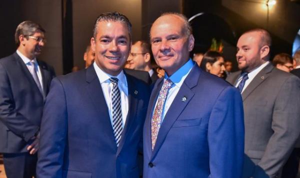 Josué Neto prestigia posse do conselheiro Mario Mello como presidente do TCE-AM