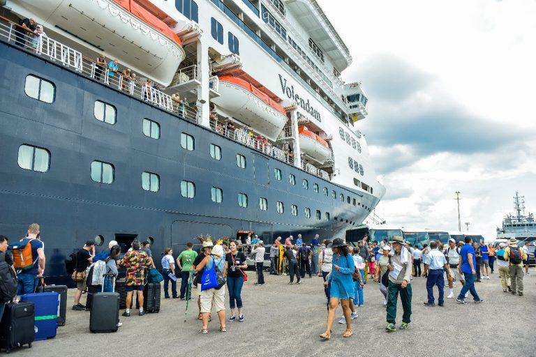 Na Região Norte, Amazonas foi o estado que mais gerou emprego no turismo, aponta CNC 
