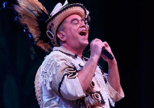 Prefeito Bi Garcia decreta luto em Parintins e chama  Arlindo Júnior de embaixador do Festival e ícone do Caprichoso 