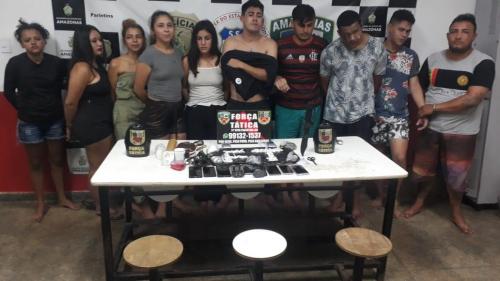 Bocada de droga que funcionava num quarto do  Novo Milleniums Hotel  é desativada  em operação da PM,  10 são presos 