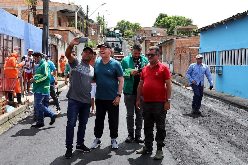 Prefeito Arthur constata qualidade dos serviços do ‘Requalifica’ no Tancredo Neves