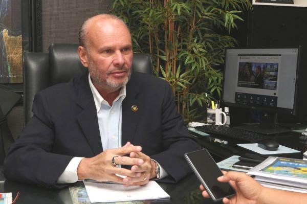 TCE-AM não autorizou contratação direta de temporários, diz nota oficial 