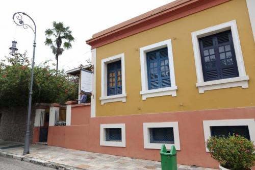 Exposição reúne obras de 22 fotógrafos na Casa das Artes, Centro de Manaus 