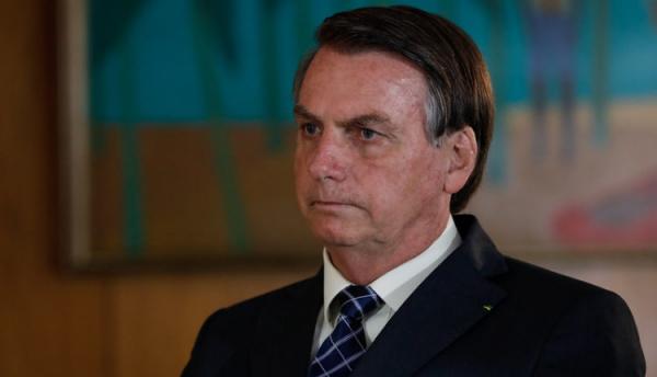 “Porcaria”, diz Bolsonaro sobre Democracia em Vertigem “Porcaria”, diz Bolsonaro sobre Democracia em Vertigem