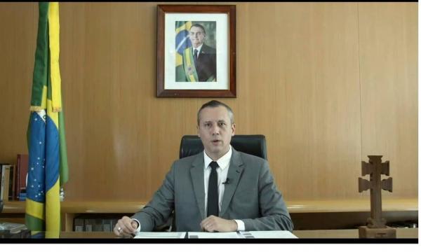 Roberto Alvim copia discurso do nazista Joseph Goebbels e causa indignação