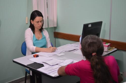 Janeiro Roxo: ação de saúde atende mais de 300 pessoas na Policlínica Antônio Aleixo 