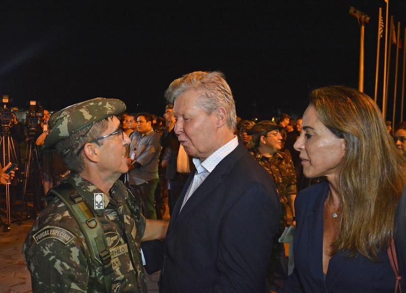 Prefeito Arthur Neto acompanha troca de passagem do Comando Militar da Amazônia 