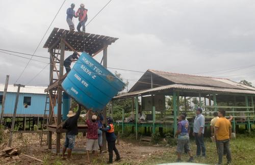 Prefeito Bi Garcia vistoria obras em seis comunidades 