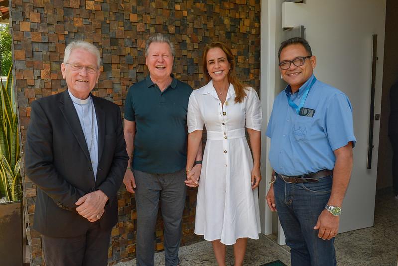 Prefeito Artur recebe visita de cortesia do novo arcebispo de Manaus