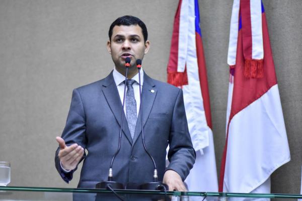 Saullo Vianna pede instalação de polo da UEA e ampliação de cursos do CETAM em Silves