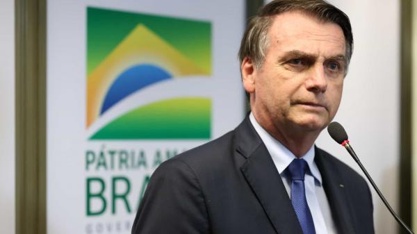 Com repercussão negativa, Bolsonaro orienta equipe a evitar protestos