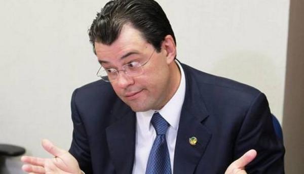 Braga líder do MDB defende repúdio a Bolsonaro, mas “sem gasolina”