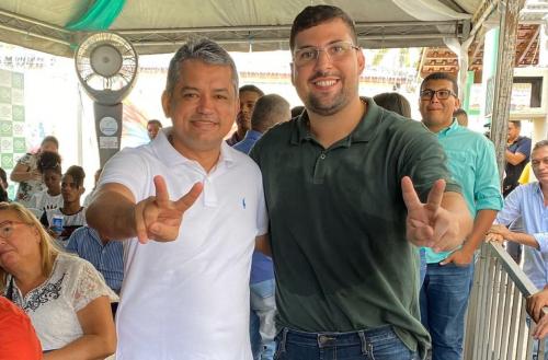 Robson Tiradentes assume comando do PSC de Coari, de olho na prefeitura