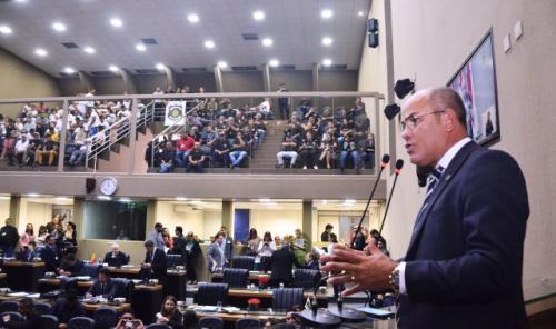 Deputado Cabo Maciel destaca presidente Bolsonaro na aprovação da PEC que cria Polícia Penal no AM 