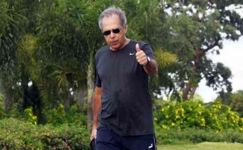 Guedes prepara medidas para estimular a economia 