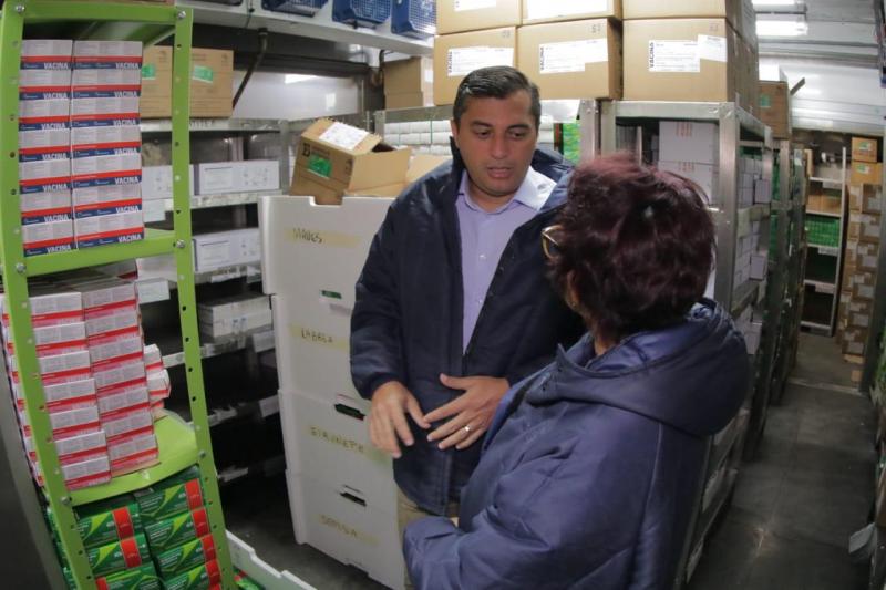 Governo do Amazonas começa a distribuição de vacinas para a campanha contra a Influenza