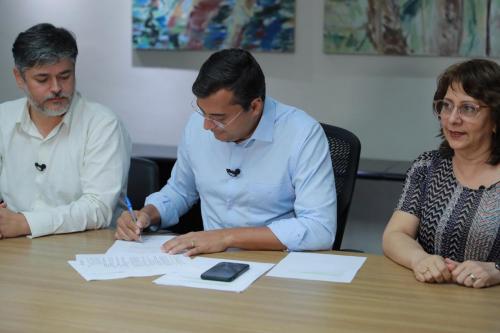 Wilson Lima decreta situação de emergência na saúde pública do Amazonas e anuncia novas medidas de prevenção ao Covid-19 