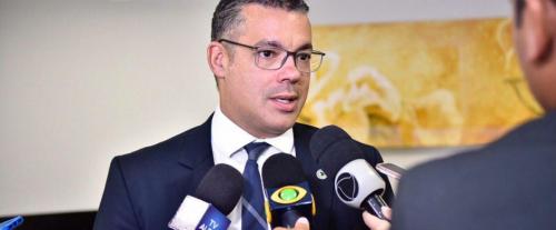 Deputado Josué Neto destina todas as suas emendas para ações de combate ao Coronavírus 