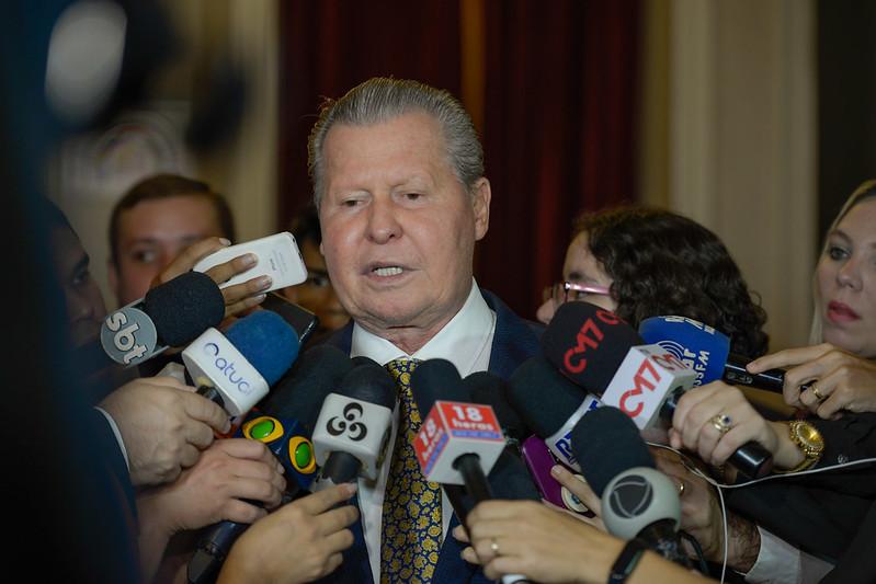 Manaus não terá atrasos de salários, garante Arthur ao anunciar corte de R$ 500 mi para enfrentar efeitos econômicos da Covid-19
