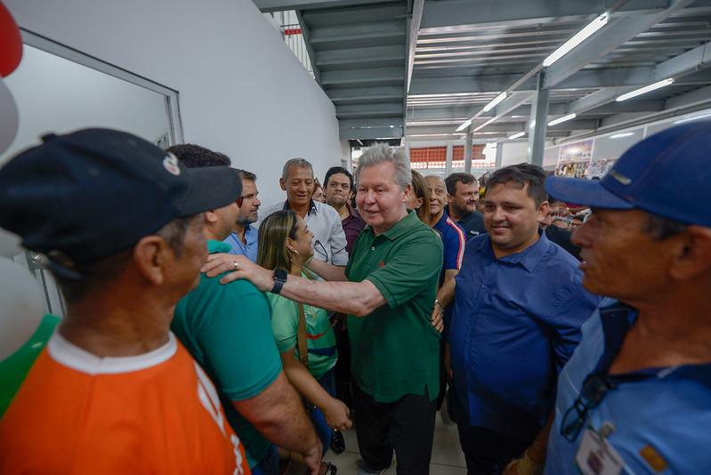 Prefeito Arthur vai pagar auxílio de R$ 300 para catadores e microempreendedores das galerias populares