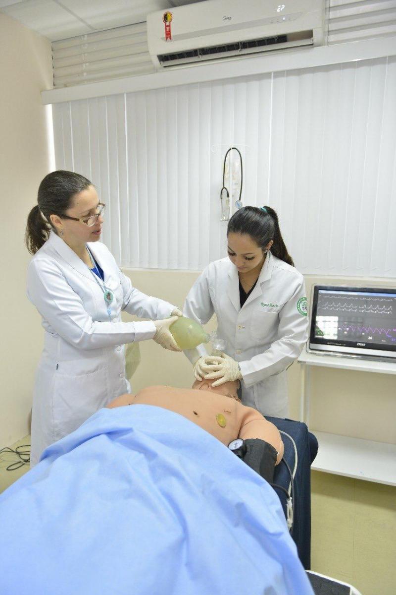 UEA antecipa formatura de médicos, enfermeiros e farmacêuticos que poderão atuar no enfrentamento ao novo coronavírus UEA antecipa formatura de médicos, enfermeiros e farmacêuticos que poderão atuar no enfrentamento ao novo coronavírus