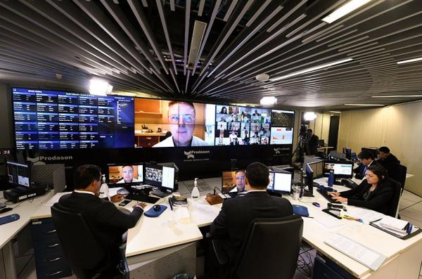 Anastasia apresenta substitutivo à PEC do Orçamento de Guerra 