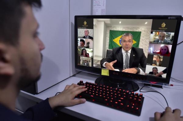 Mídia nacional destaca atuação da Aleam na abertura de nova matriz econômica no Estado