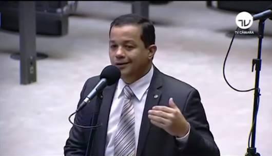 Delegado Pablo diz que Wilson faz 'má gestão'; mãe do deputado presidente IDAM no Amazonas 