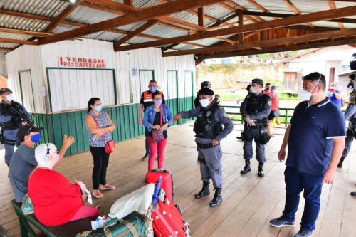 Governo do Amazonas destina mais de quatro toneladas de insumos, EPIs e medicamentos para Manacapuru