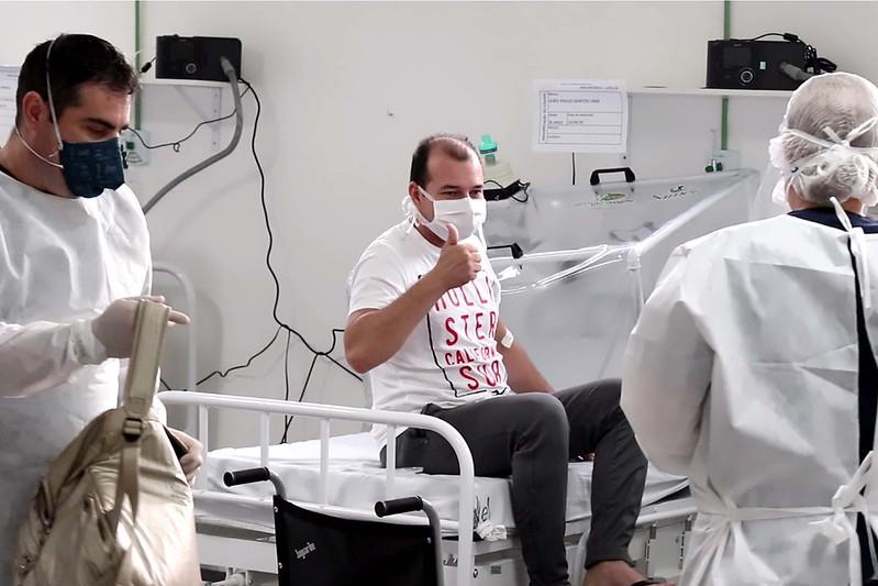 Em menos de uma semana em operação, hospital de campanha de Manaus realiza primeira alta médica