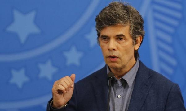 Se o melhor para a sociedade for o isolamento, é o que vai ser, afirma novo ministro da Saúde