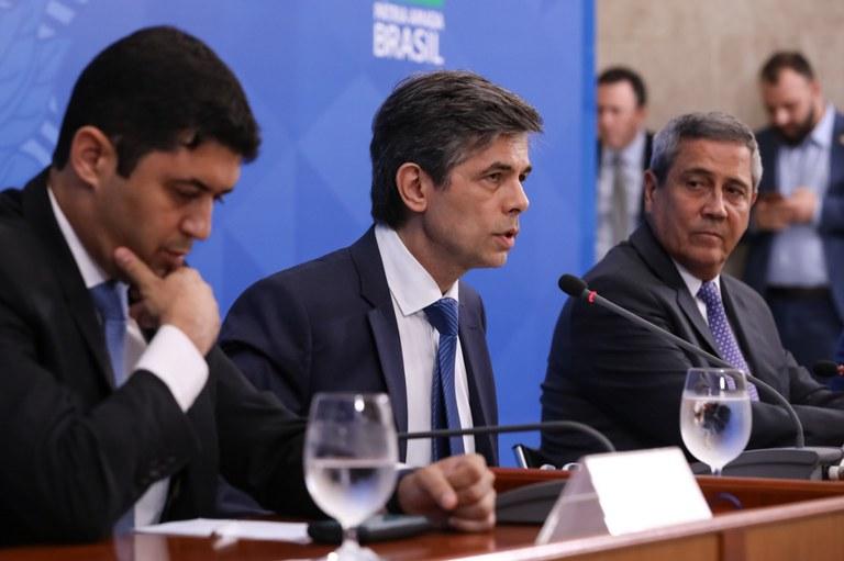 Saúde habilitou 1.134 leitos de UTI pelo Brasil na quinta-feira