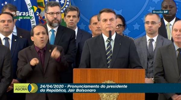 Presidente Bolsonaro acusa Moro de condicionar troca na PF a indicação ao Supremo