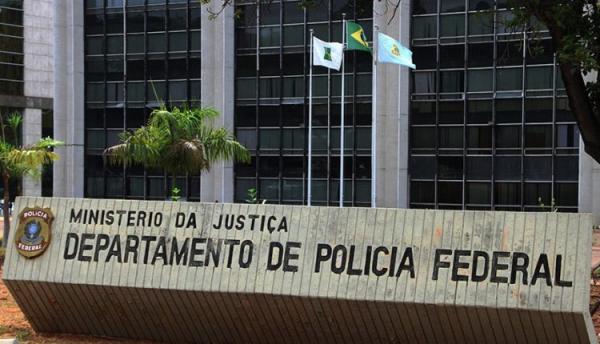 Em carta, delegados federais pressionam Bolsonaro exigem garantia de autonomia