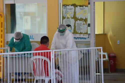 Parintins tem 17 profissionais da saúde positivo de Coronavirus e município reforça importância do EPI