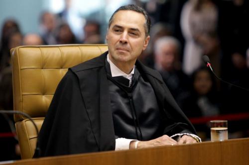 ‘Impeachment é a última opção’, afirma Ministro Barroso que assume TSE dia 25 de maio 