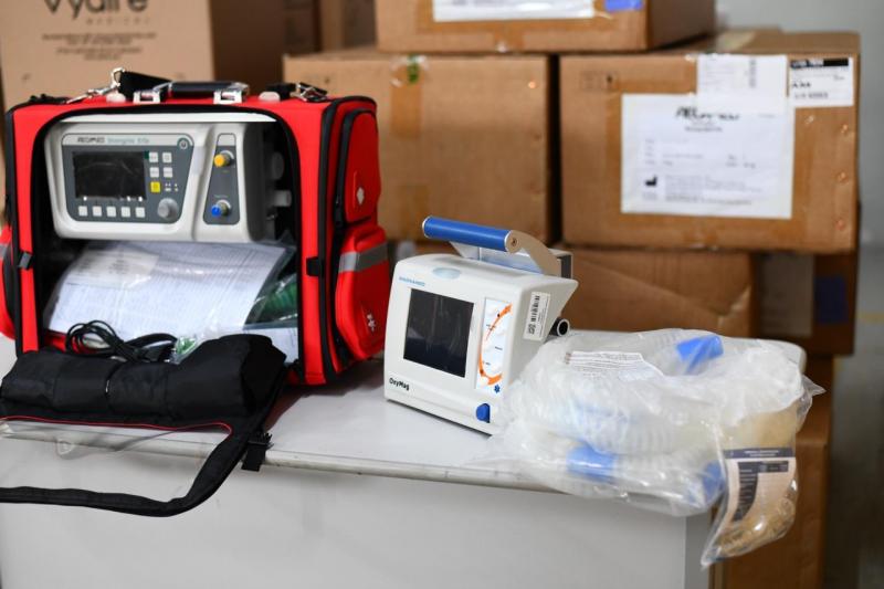 Governo do Amazonas inicia distribuição de respiradores enviados pelo Ministério da Saúde